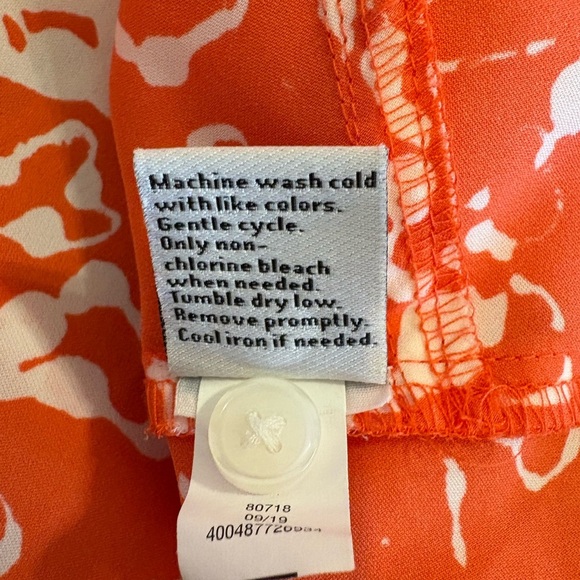 Nine West Orange & White print button down long sleeve blouse size medium - Picture 8 of 9